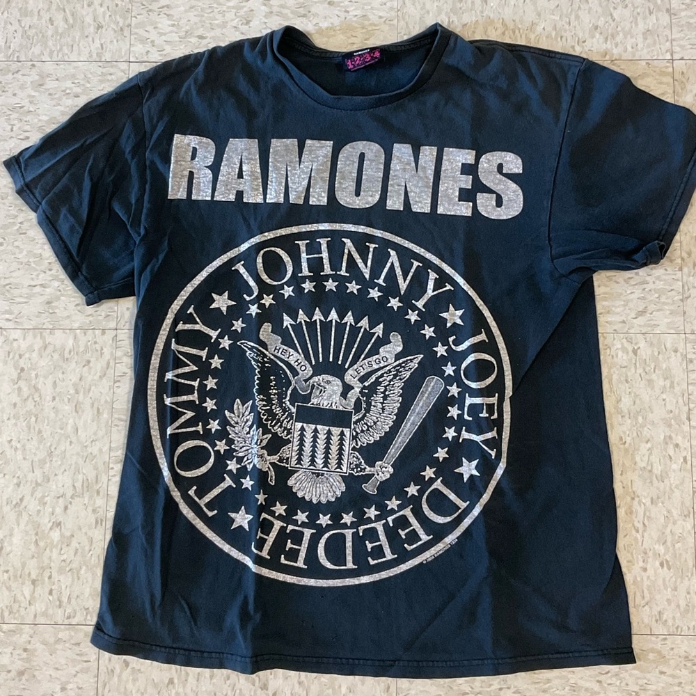Men’s size medium Ramones “crest” t-shirt